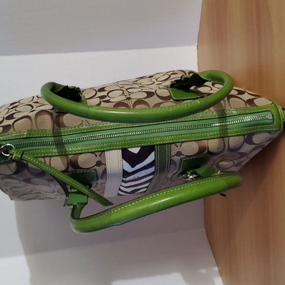 Coach Weekender Bag - Picture 3 of 12